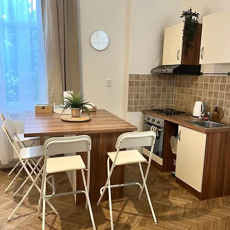 Apartment Cecil - Old Town